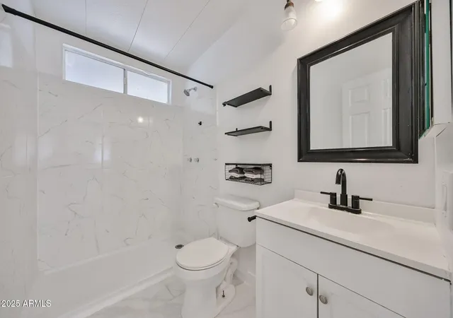 Homes for sale in Phoenix, AZ | 303 E South Mountain Ave #100, Phoenix, AZ 85042 | MLS# 6925277