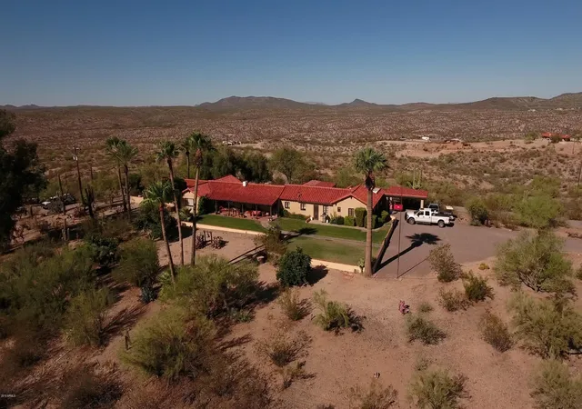 Photo 3 of Single family home for sale at 56550 Rancho Casitas Rd, Wickenburg, AZ 85390 | MLS# 6925492 | Listing updated on 2026-08-31
