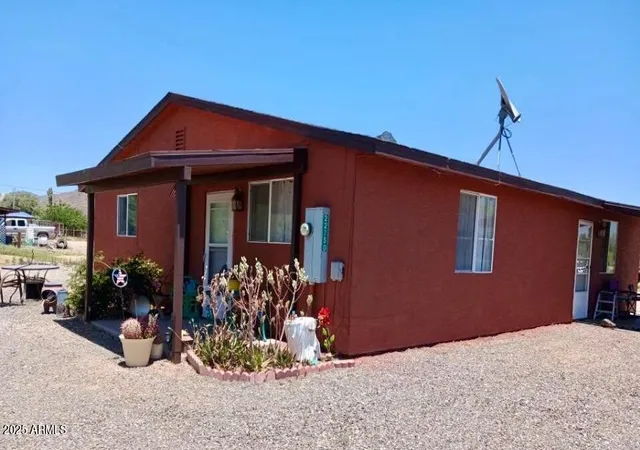2nd image of 22750 W Pacific St, Congress, AZ 85332 | MLS# 6926445