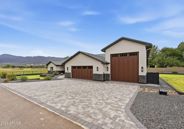 Photo 3 of Single family home for sale at 1010 S Clarence Ln, Camp Verde, AZ 86322 | MLS# 6926833 | Listing updated on 2026-08-25