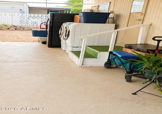 Photo 4 of Manufactured home for sale at 10401 N Cave Creek Rd #254, Phoenix, AZ 85020 | MLS# 6930357 | Listing updated on 2026-10-08