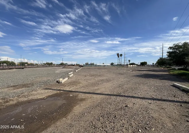 Photo 1 of Land for sale at 6801 N 59Th Ave #42-46, Glendale, AZ 85301 | MLS# 6930979 | Listing updated on 2026-06-02