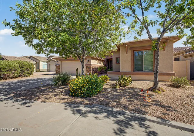 Photo 2 of Sale Pending at 175 W Montego Dr, Casa Grande, AZ 85122 | MLS# 7060893 | Listing updated on 2026-08-14