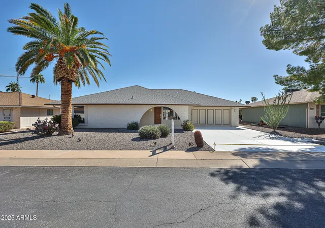 Homes for sale in Sun City West, AZ | 12919 W Beechwood Dr, Sun City West, AZ 85375 | MLS# 6931026