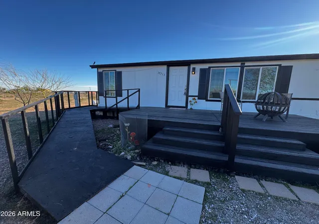 Photo 4 of Sale Pending at 37713 W Coolidge St, Tonopah, AZ 85354 | MLS# 6931666 | Listing updated on 2026-09-25