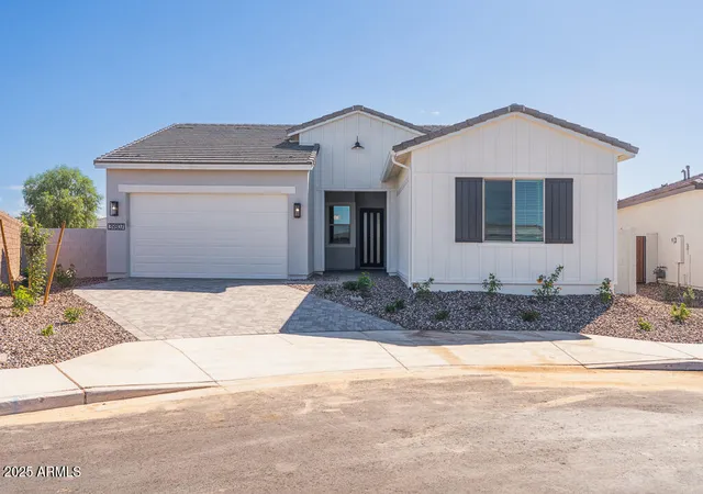 Photo 1 of Single family home for sale at 39807 N Pinnate Ln, San Tan Valley, AZ 85140 | MLS# 6933234 | Listing updated on 2026-09-18