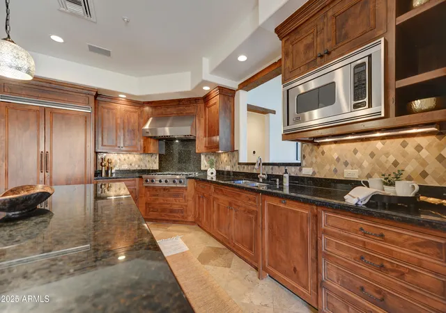 Photo 3 of Townhouse for sale at 10575 E Rising Sun Dr E, Scottsdale, AZ 85262 | MLS# 6932276 | Listing updated on 2026-06-03