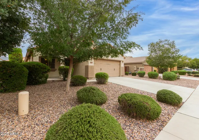 Homes for sale in Gilbert, AZ | 2215 E Everglade Ln, Gilbert, AZ 85298 | MLS# 6932687