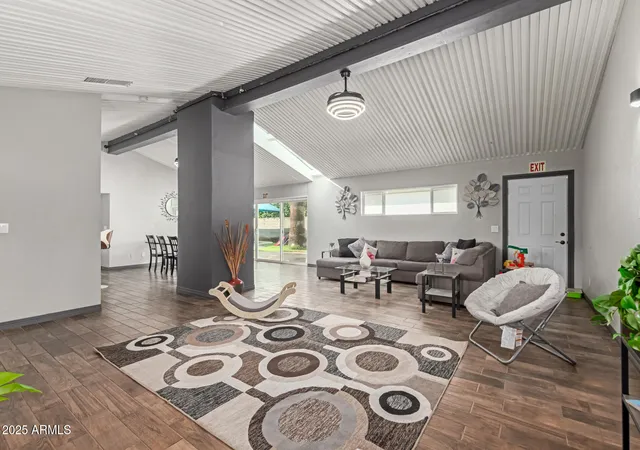 5th image of 328 E Bethany Home Rd, Phoenix, AZ 85012 | MLS# 6934815