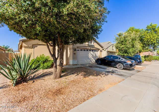 Photo 1 of Single family home for sale at 17412 N Gatun Ave, Maricopa, AZ 85139 | MLS# 6934005 | Listing updated on 2026-08-11