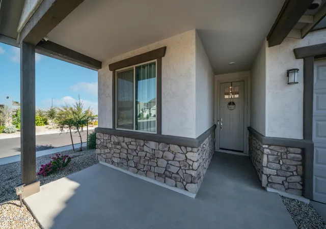 Photo 2 of Single family home for sale at 4548 W Charlie Dr, San Tan Valley, AZ 85144 | MLS# 6935674 | Listing updated on 2026-04-17