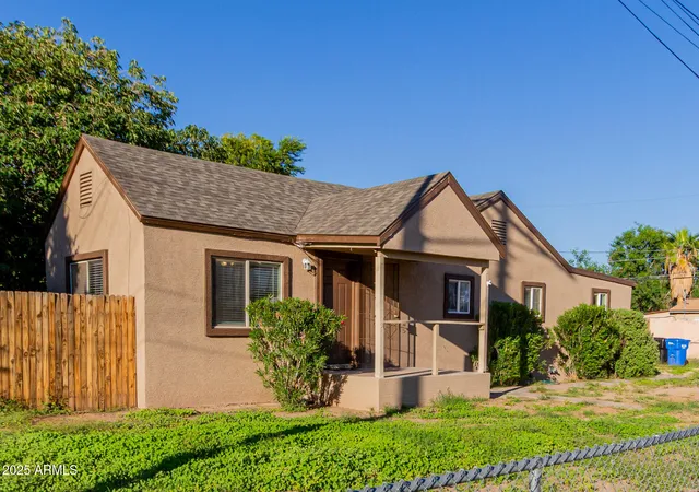 Photo 3 of Single family home for sale at 2128 W Georgia Ave, Phoenix, AZ 85015 | MLS# 6935280 | Listing updated on 2026-08-28