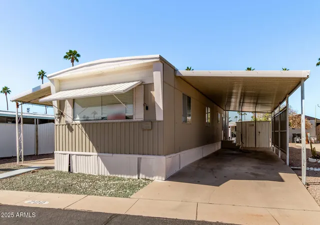 Photo 4 of Manufactured home for sale at 303 S Recker Rd #200, Mesa, AZ 85206 | MLS# 6935523 | Listing updated on 2026-08-21