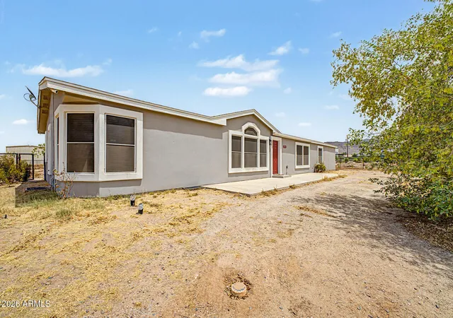 Photo 3 of Manufactured home for sale at 26311 S 204th Street, Queen Creek, AZ 85142 | MLS# 7048034 | Listing updated on 2026-09-09
