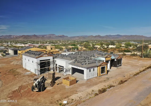 4th image of 612 E Tanglewood Trl, Phoenix, AZ 85085 | MLS# 6936982