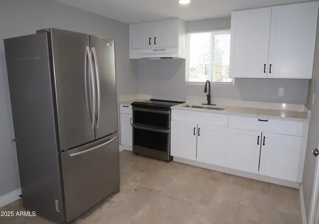 2nd image of 807 E Cocopah St, Phoenix, AZ 85034 | MLS# 6938374