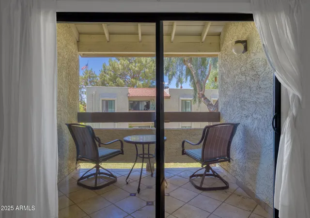 2nd image of 10444 N 69Th St, Paradise Valley, AZ 85253