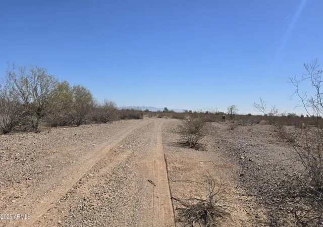 Photo 3 of Land for sale at 439x2 N Montecito Ave #108, Tonopah, AZ 85354 | MLS# 6942435 | Listing updated on 2026-10-05