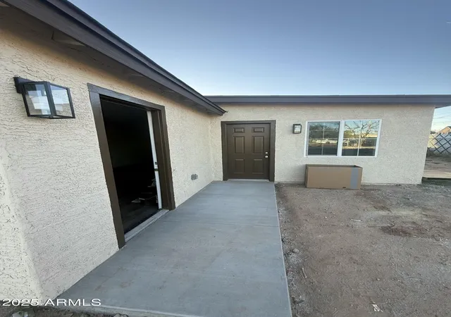 Photo 2 of Townhouse for sale at 502 W 10th St, Casa Grande, AZ 85122 | MLS# 6939562 | Listing updated on 2026-08-25