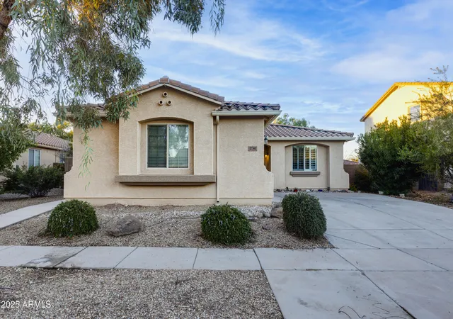Homes for sale in Surprise, AZ | 17391 W Fetlock Trl, Surprise, AZ 85387 | MLS# 6939793