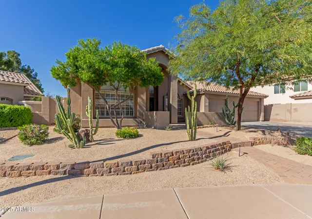 Photo 3 of Single family home for sale at 810 N Los Altos Dr, Chandler, AZ 85224 | MLS# 6943131 | Listing updated on 2026-08-31