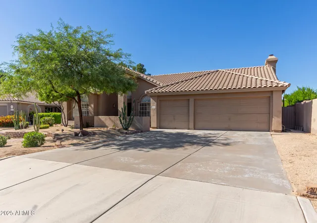 Photo 4 of Single family home for sale at 810 N Los Altos Dr, Chandler, AZ 85224 | MLS# 6943131 | Listing updated on 2026-08-31