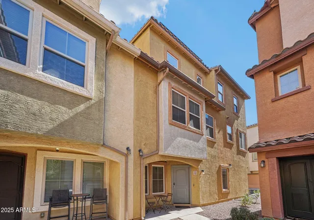 2nd image of 7722 W Pipestone Pl, Phoenix, AZ 85035 | MLS# 6940707