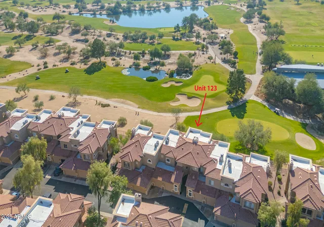 Listing Photo 4 - Condo for sale in building located at 8245 E Bell Rd, Scottsdale, AZ 85260 - Unit #123