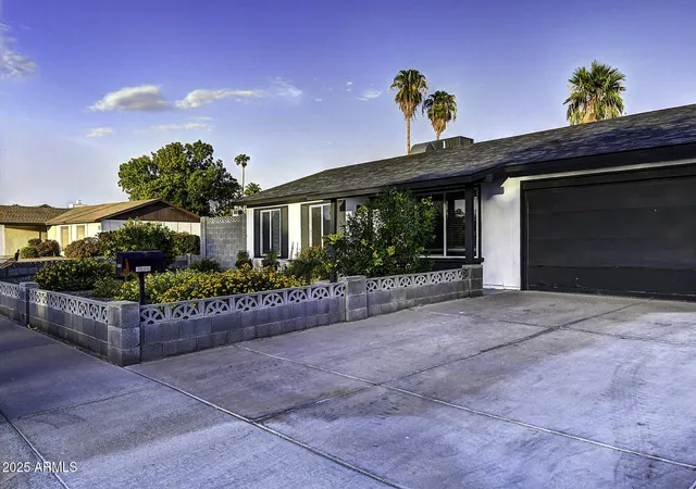 Photo 2 of Single family home for sale at 17659 N Paradise Park Dr, Phoenix, AZ 85032 | MLS# 6942705 | Listing updated on 2026-08-11
