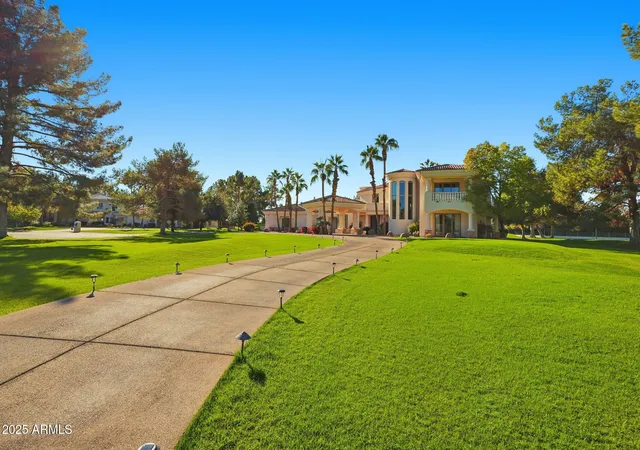 3rd image of 6 E Oakwood Hills Dr, Chandler, AZ 85248 | MLS# 6945202