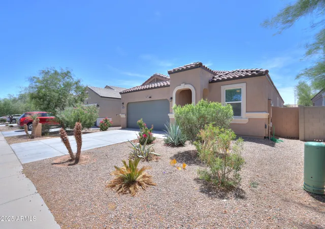 Photo 3 of Single family home for sale at 36467 W Pampoloma Ave, Maricopa, AZ 85138 | MLS# 6943074 | Listing updated on 2026-09-14