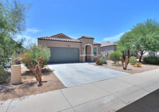 Photo 3 of Single family home for sale at 36467 W Pampoloma Ave, Maricopa, AZ 85138 | MLS# 6943074 | Listing updated on 2026-09-14