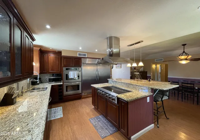 Photo 3 of Single family home for sale at 9221 N 48th Drive, Glendale, AZ 85302 | MLS# 6943096 | Listing updated on 2026-01-10