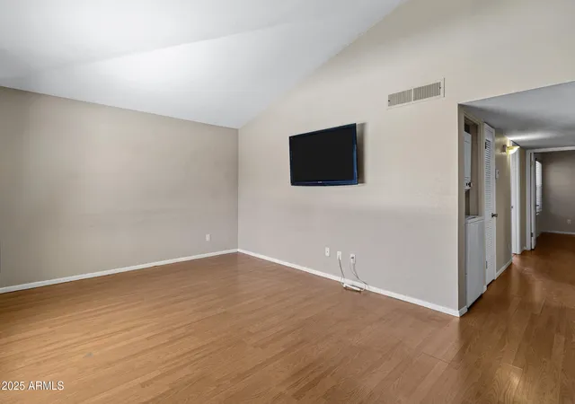 Photo 3 of Apartment at 1402 E Guadalupe Rd #248, Tempe, AZ 85283 | MLS# 6943316 | | Sold on 2026-01-15