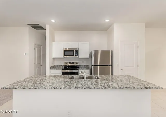 Photo 4 of Single family home for sale at 47662 W Mellen Ln, Maricopa, AZ 85139 | MLS# 6945775 | Listing updated on 2026-09-30