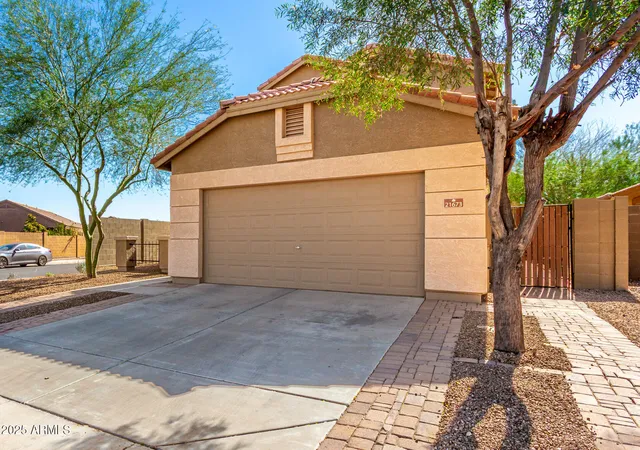 Photo 3 of Single family home for sale at 21673 W Hess Ave, Buckeye, AZ 85326 | MLS# 6945777 | Listing updated on 2026-06-01
