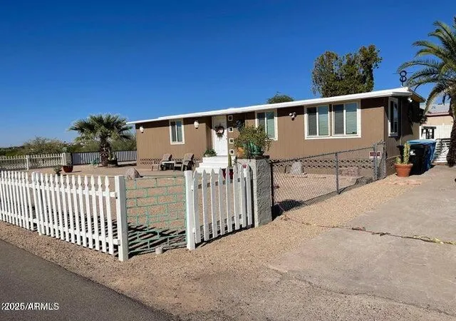 Photo 2 of Manufactured home for sale at 17601 N 22nd Street, Phoenix, AZ 85022 | MLS# 6946490 | Listing updated on 2026-10-14