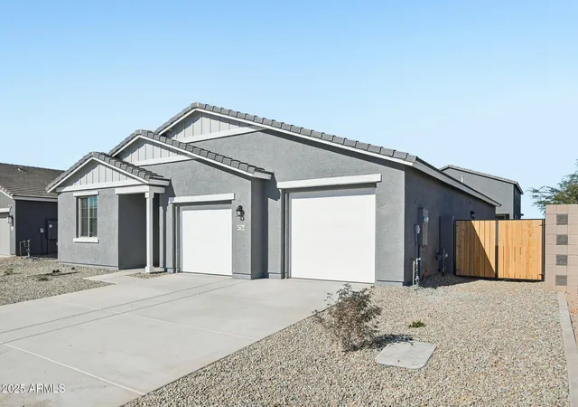 Photo 2 of Sale Pending at 47164 W Mellen Ln, Maricopa, AZ 85139 | MLS# 6945466 | Listing updated on 2026-01-15
