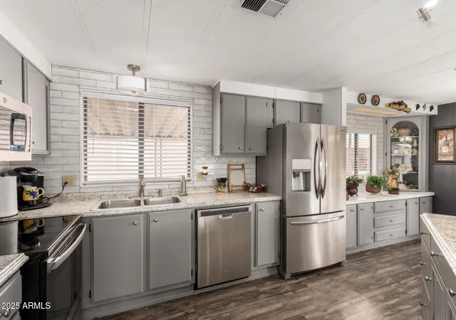 Photo 4 of Manufactured home for sale at 9333 E University Dr #83, Mesa, AZ 85207 | MLS# 6945574 | Listing updated on 2026-09-09