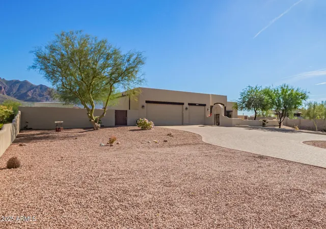 4th image of 945 N Mountain View Rd, Apache Junction, AZ 85119 | MLS# 6946051