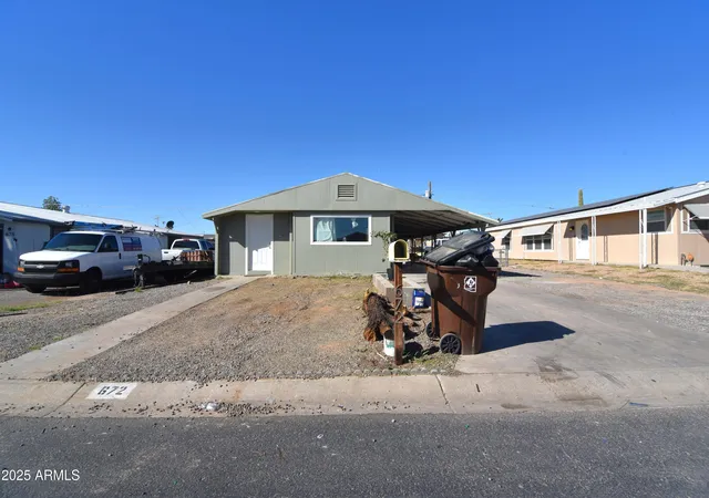 Photo 3 of Manufactured home for sale at 672 S 93rd Way, Mesa, AZ 85208 | MLS# 6946869 | Listing updated on 2026-08-28