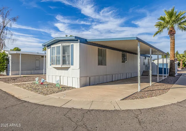 3rd image of 16225 N 29Th St -- #28, Phoenix, AZ 85032 | MLS# 6947486