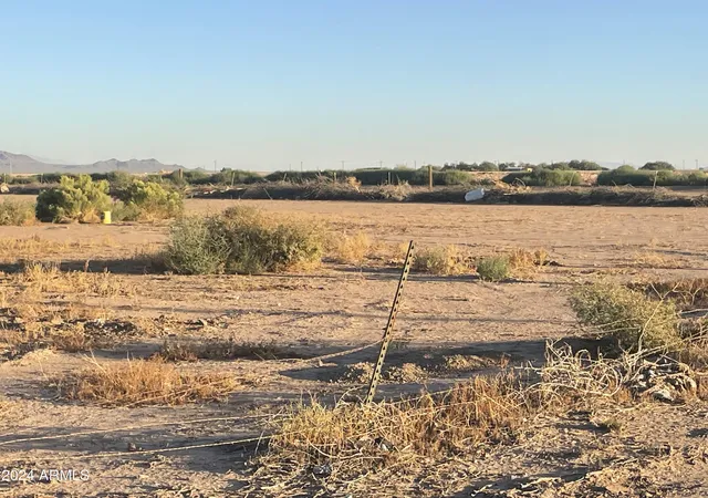 Photo 2 of Land for sale at 829 E Salazar Rd, Eloy, AZ 85131 | MLS# 6948466 | Listing updated on 2026-01-29