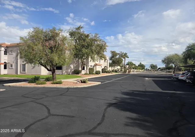 21st image of 9151 W Greenway Rd #182, Peoria, AZ 85381 | MLS# 6949496
