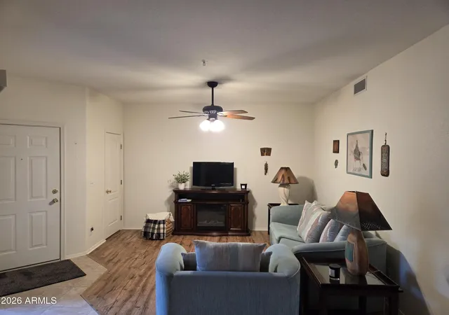 4th image of 9151 W Greenway Rd #182, Peoria, AZ 85381 | MLS# 6949496