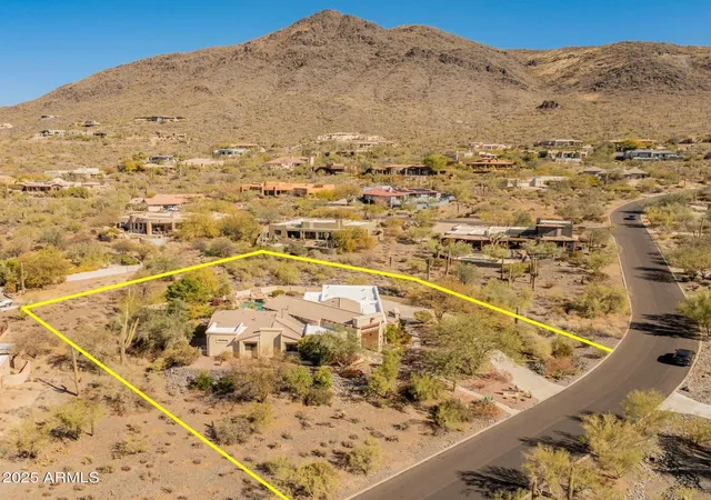 Photo 4 of Sale Pending at 5830 E Restin Rd, Cave Creek, AZ 85331 | MLS# 6949178 | Listing updated on 2026-07-23