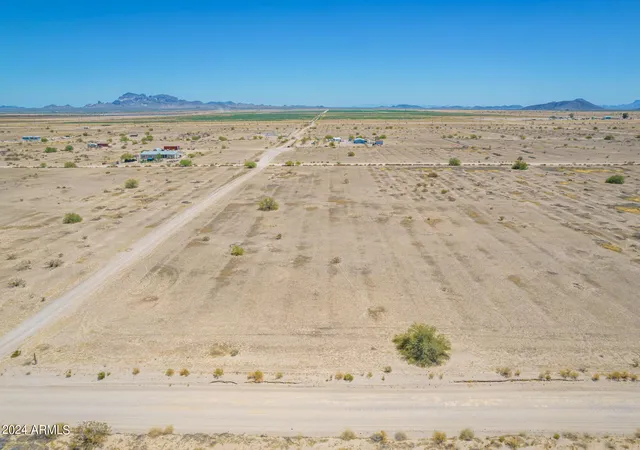 Photo 1 of Land for sale at 0 S 539th Ave #33, Tonopah, AZ 85354 | MLS# 6948689 | Listing updated on 2025-11-18