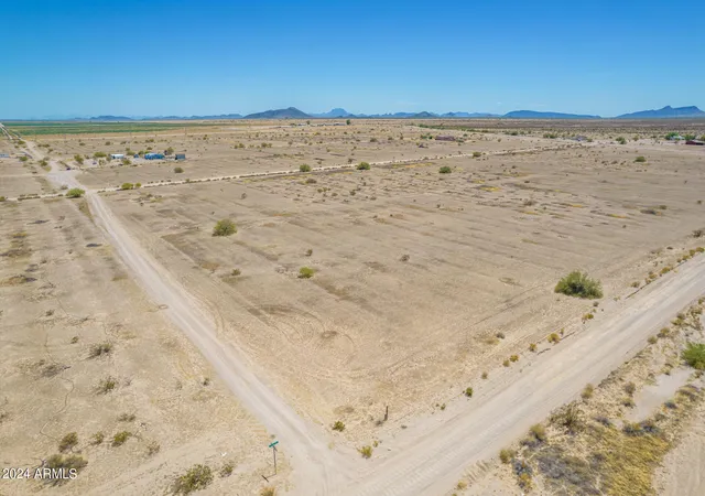 Photo 2 of Land for sale at 0 S 539Th Ave #33, Tonopah, AZ 85354 | MLS# 6948689 | Listing updated on 2025-11-18