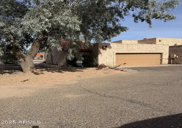 Photo 3 of Townhouse for sale at 1915 N Avenida De Palmas, Casa Grande, AZ 85122 | MLS# 6957380 | Listing updated on 2026-08-25