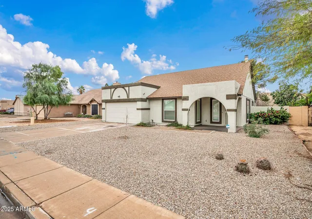 Photo 1 of Single family home for sale at 6720 N 71st Avenue, Glendale, AZ 85303 | MLS# 6950202 | Listing updated on 2026-10-15